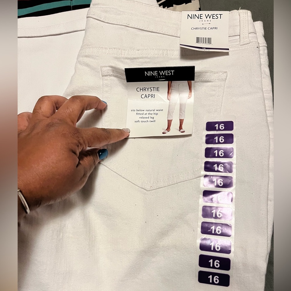 Capris - Picture 2 of 3